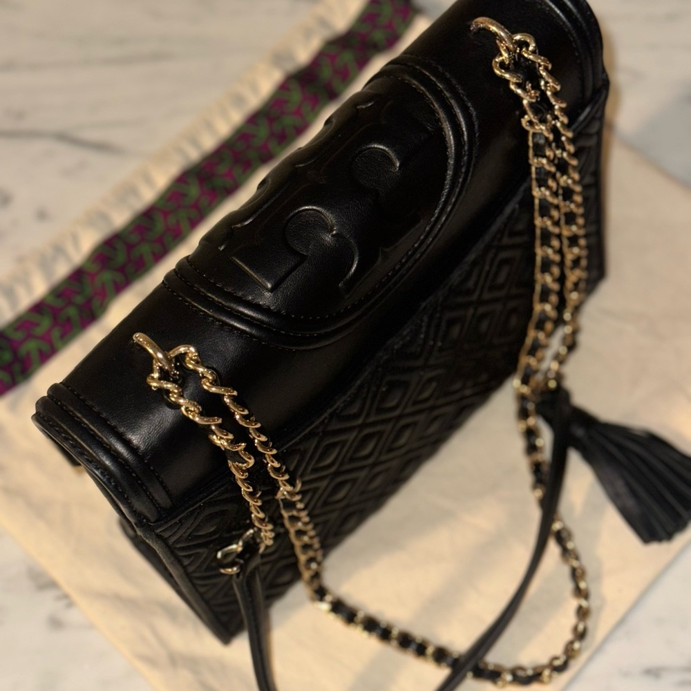 tory burch fleming convertible shoulder bag black & gold